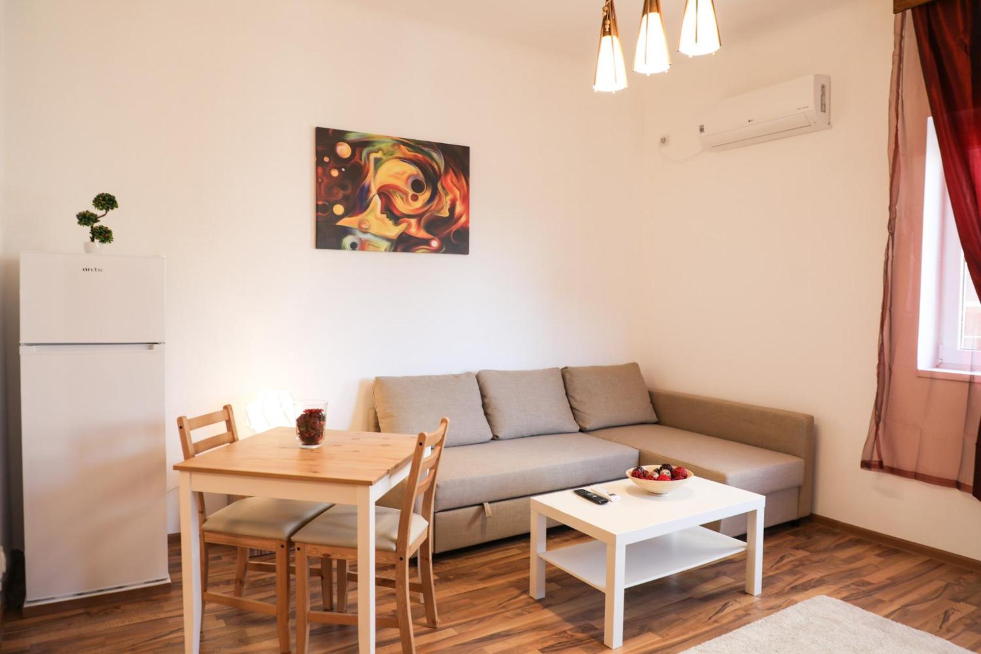 Ultracentral Apartament With Balcony - Old Town Бухарест Экстерьер фото