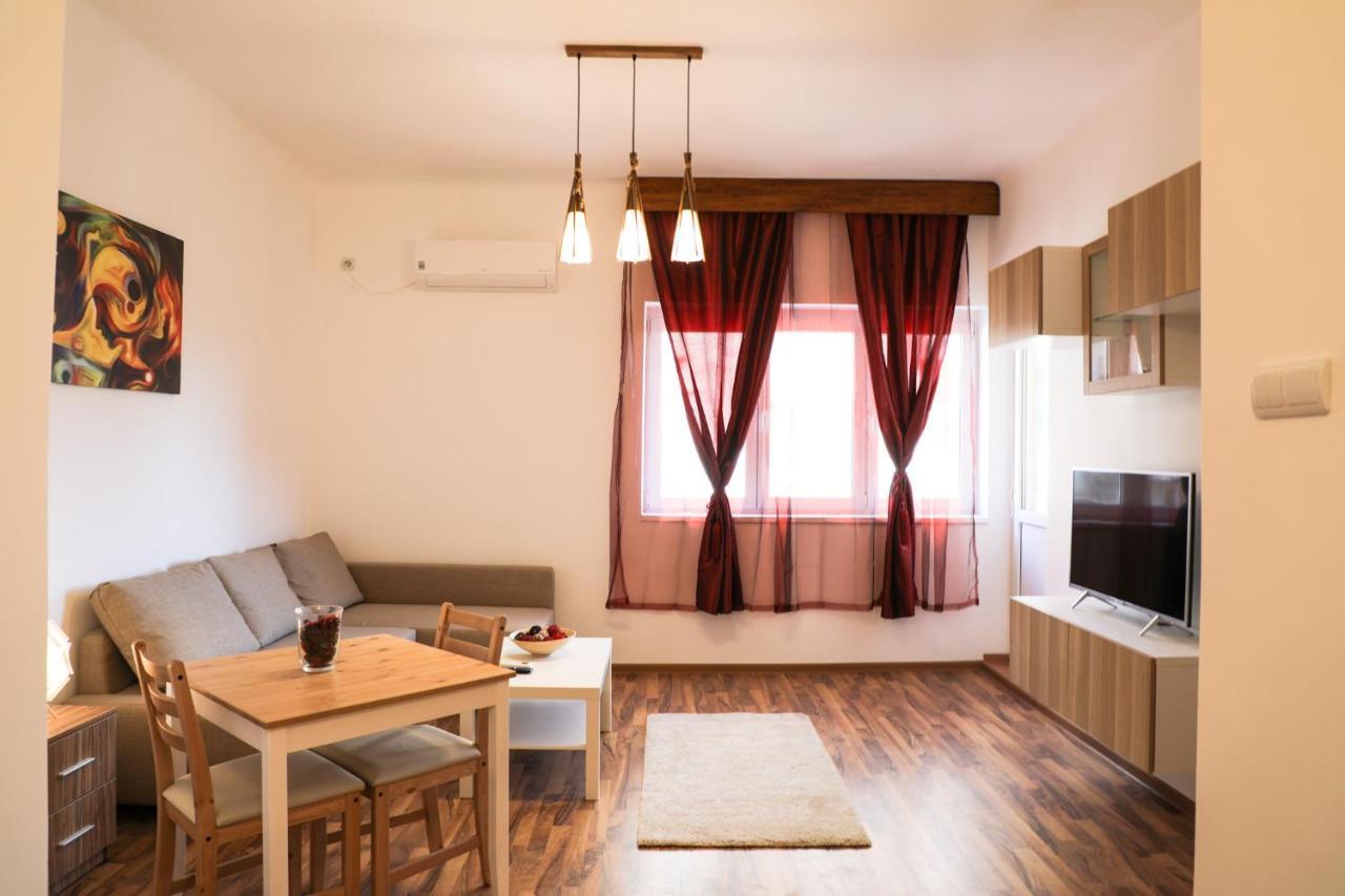 Ultracentral Apartament With Balcony - Old Town Бухарест Экстерьер фото